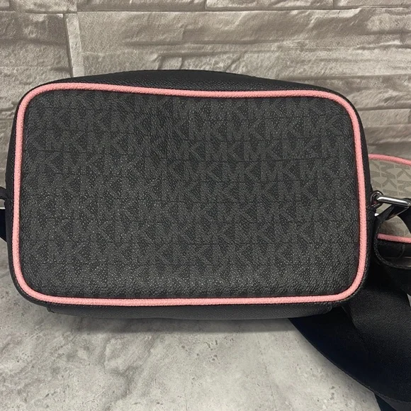 Michael Kors Cooper Colorblock Black and Pink Logo Camera Crossbody & Wallet Set - Picture 9 of 15